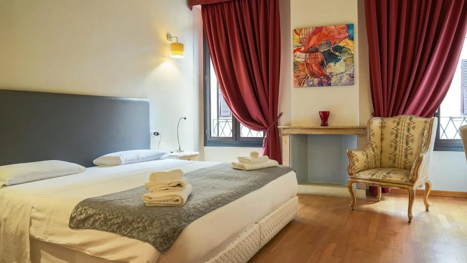 Honey Rooms Ferrara 3*,  Italy