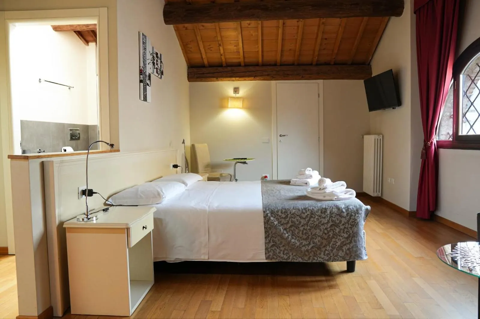Honey Rooms Ferrara